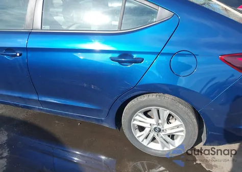 2019 Hyundai Elantra Sel z USA, uszkodzony, nr VIN 5NPD84LF8KH406311